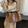 Large Capacity Tote Bag Women's 2025 New Big Bag Fashion Leopard Print Commuting Temperament Single Shoulder Armpit Big Bag