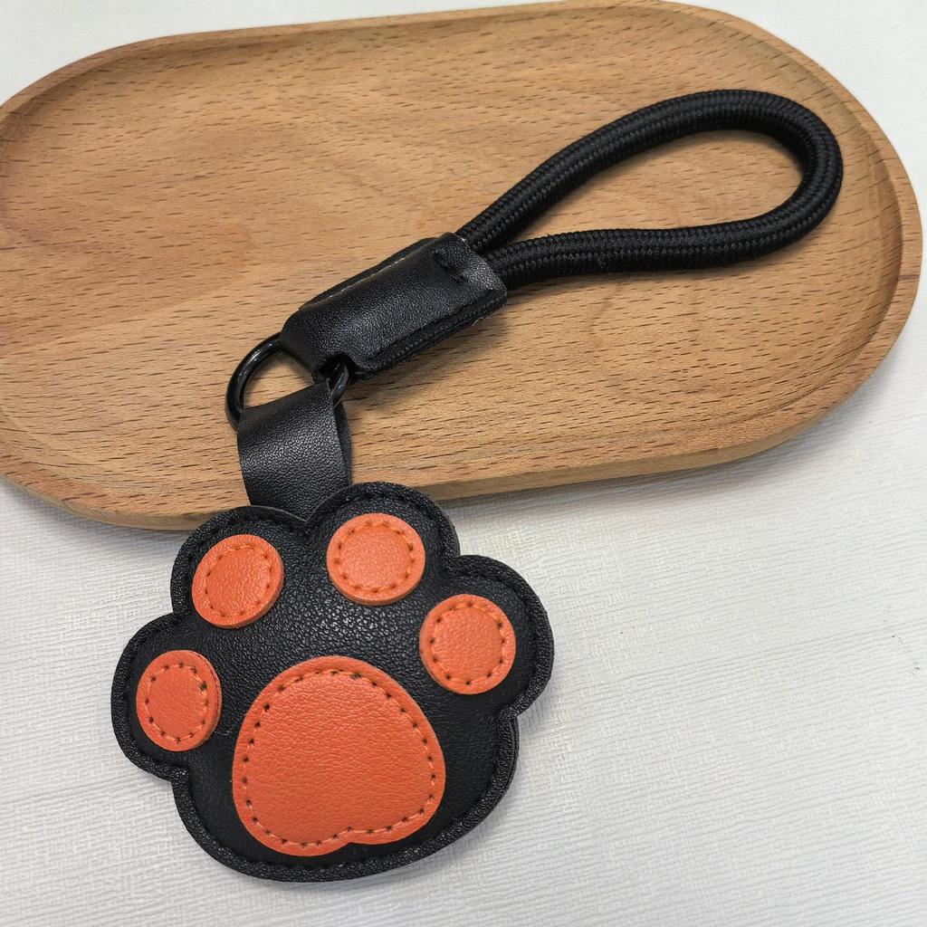 2025 Cute Kitten Paw Keychain: Leather Pendant Backpack Charm & Gift