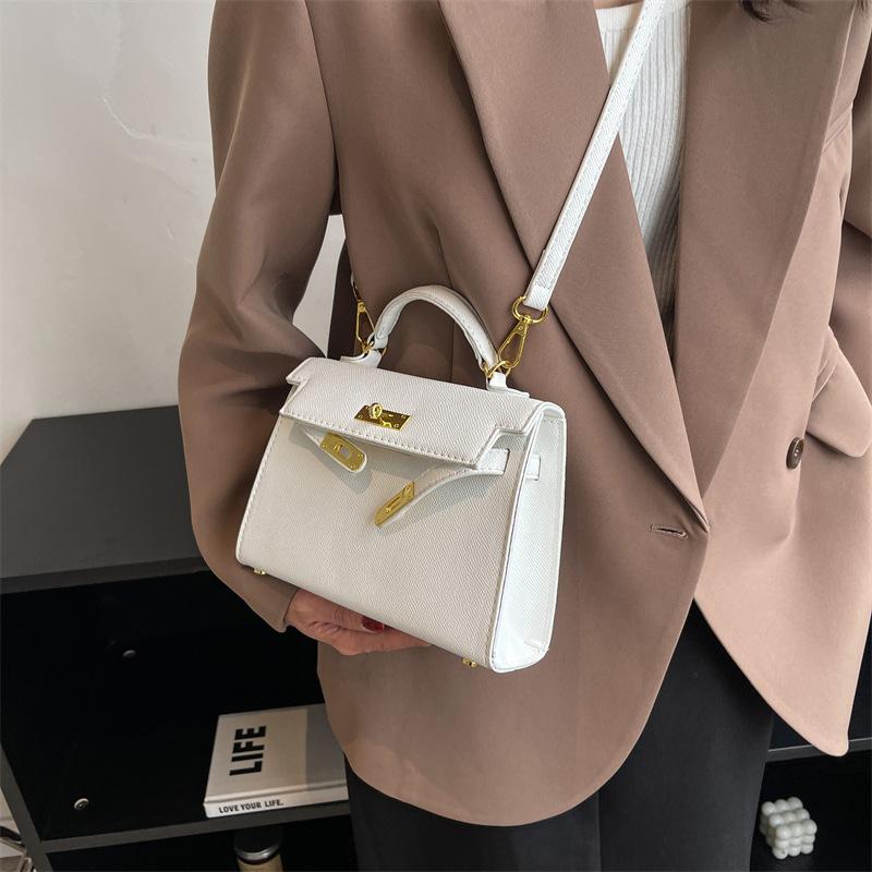 Small Bag Women's New Fashion Hand Carry Versatile Small Square Bag