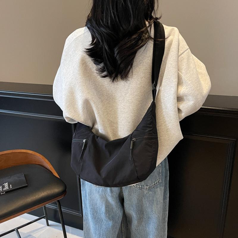 2025 Fashion New Casual Large-capacity Croissant Light and Simple Washed Cloth Versatile Commuter Shoulder Messenger Bag