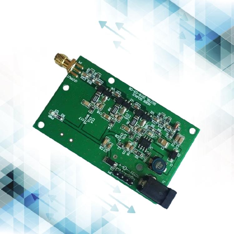 DC12V-betrieben Rauschquelle Einfaches Spektrum-Tracking-Quellenwerkzeug SMA Externes Tracking-Modul