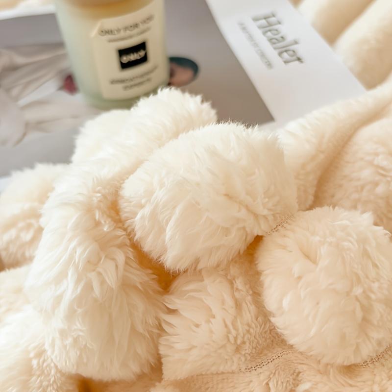 Flannel blanket, imitation rabbit fur blanket, soft and warm sofa blanket, For napping, office, outdoor camping, for all seasons
