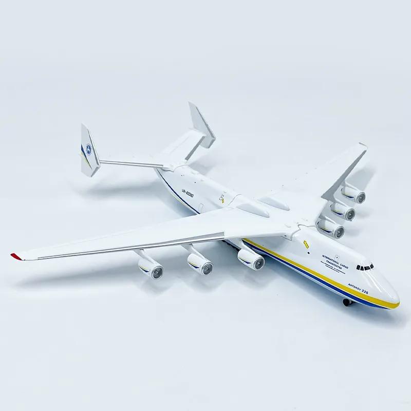 1: 400 AN225 Aircraft Model High Simulation Alloy Transport Aircraft Finished Metal Ornaments Military Aviation Souvenirs