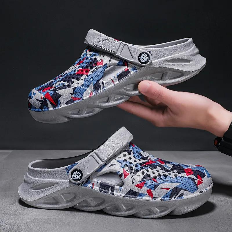 Men's 2025 Summer Shoes Men Slippers Breathable Non-slip Mules Male Garden Shoes Casual Beach Sandals Zapatos