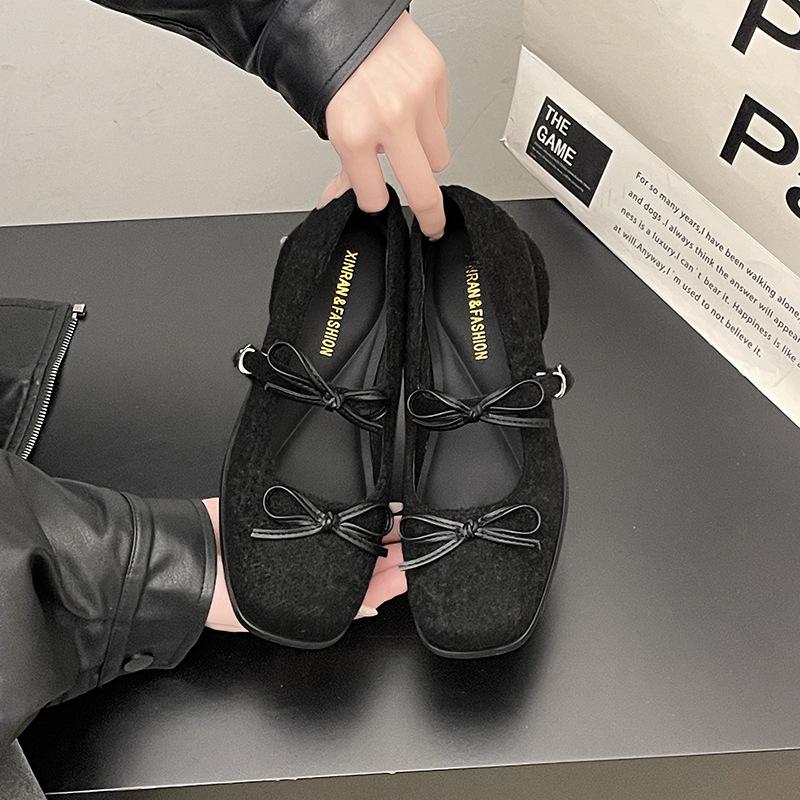 

Black thick-heeled shoes single shoes women s 2025 new temperament small fragrant style evening flat shoes French Mary Jane women s shoes 35