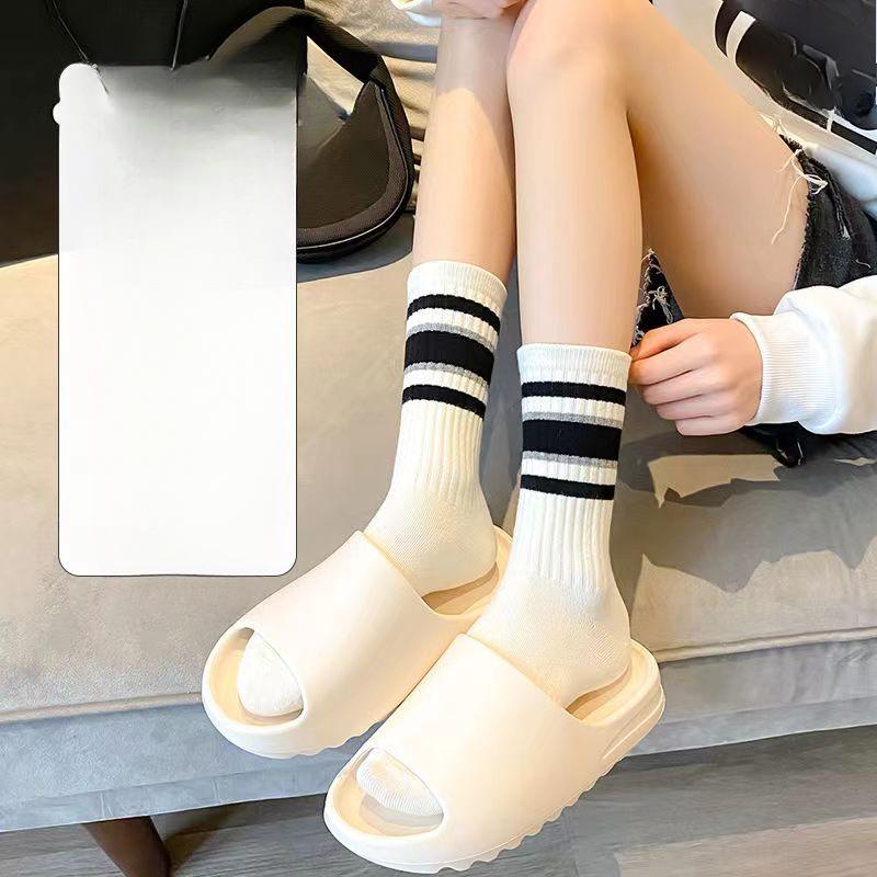 Striped Autumn and Winter Mid-calf Socks, Trendy Socks, Long Socks, Fashionable Women's Socks, Sports