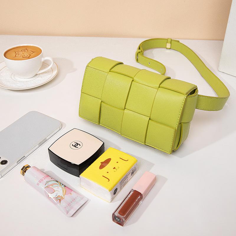 Summer New Fashionable and Simple Shoulder Rhombus Women's Bag Trendy Crossbody Woven Chain Bag Women's Fanny Pack