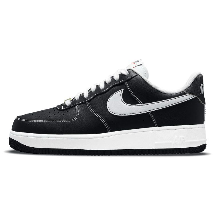 

Nike Air Force 1 07 First Use — черно-белые мужские кроссовки DA8478-001 45