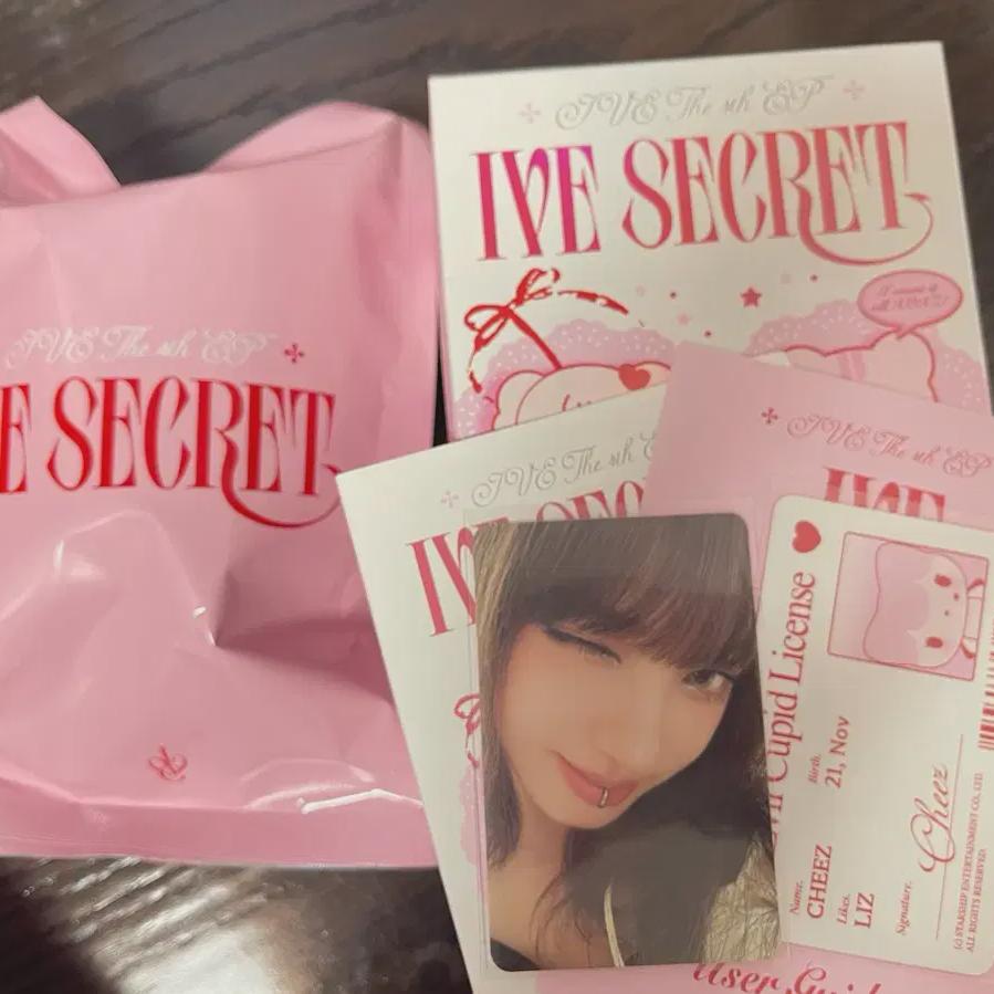 Ive'm Liz Secret Evil Cupid Doll And Photocard