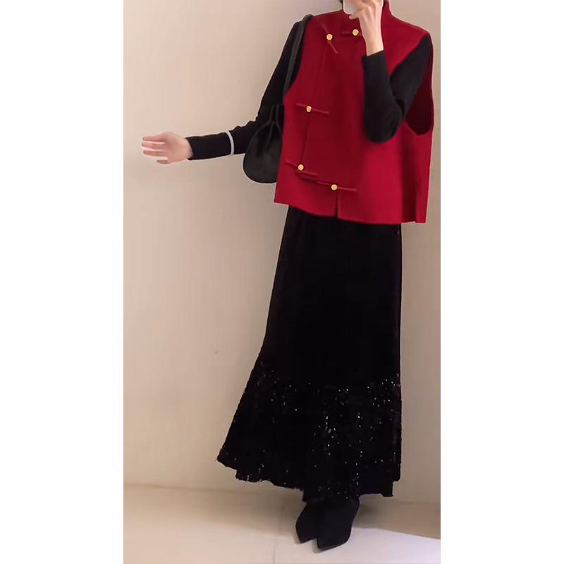 

2025 Autumn/Winter New Chinese Style Red Vest Layered Base Shirt & Half-Skirt Suit for Women XXL
