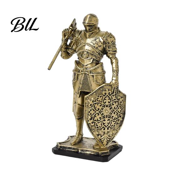 Silver Knight Figurine Medieval Figurine, Vintage Resin Statue with Metallic Finish, Handcrafted Armor & Shield Industrial Style Ornament Details for A золотистый