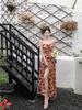 Elegantes französisches Blumenmuster Maxikleid - Sommer, rückenfrei, mit Schlitz und Spaghettiträgern, Trendig und sexy für Damen