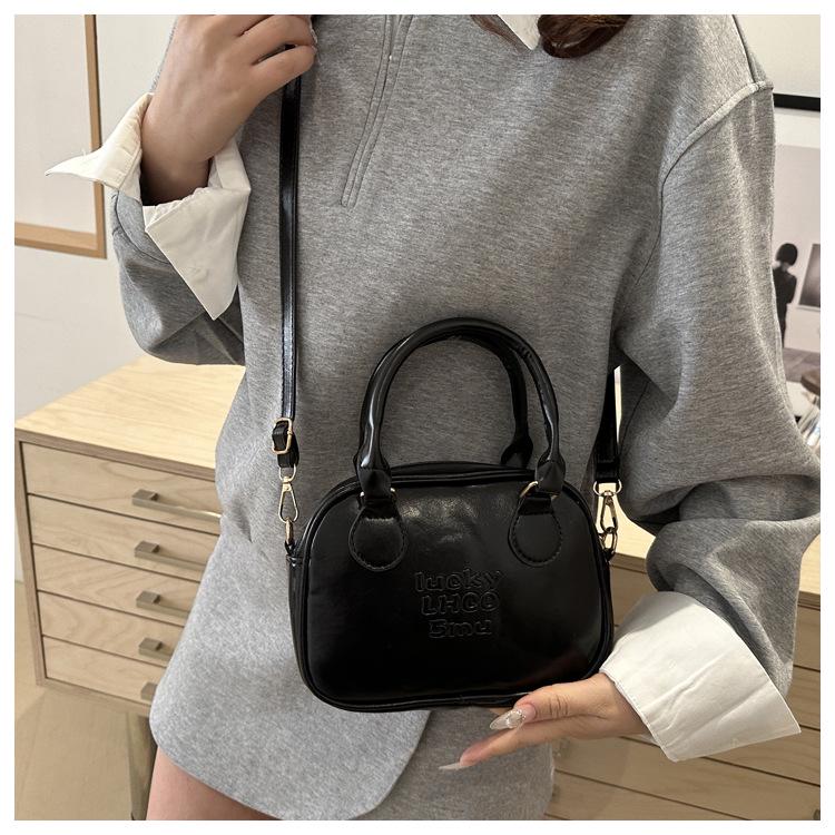 Retro Women's Fall/Winter 2025 Coffee Textured Bowling Crossbody Handbag