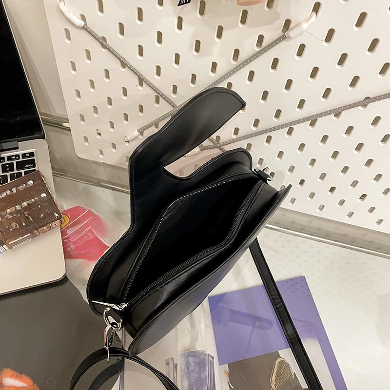 Kawaii Fashion Cherry Shape Clutch Bag Ladies Small Capacity Waterproof Red Fruit Crossbody Bags For Women Creative PU Shoulder Pouch Purse