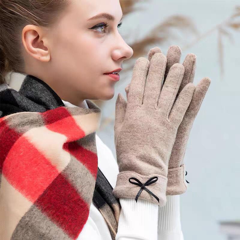 Gloves women's autumn and winter cute velvet thickened warm cashmere five fingers