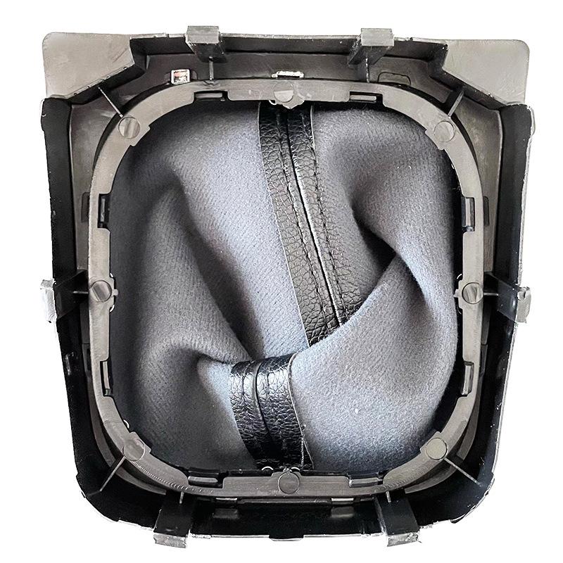 Volkswagen Golf 6 Gear Shift Knob & Dust Cover