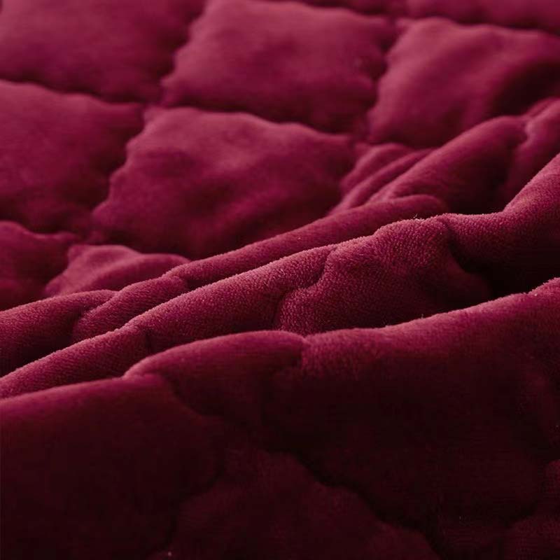 Luxury Winter Quick Warm Velvet Bed Skirt Super Soft Thick Flannel Quilted Bedspread Anti -Slip Bed Cover Not Included Pillowcase