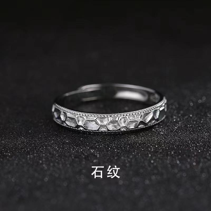 Minimalist Möbius Strip Ring for Men, Trendy High-End Feel, Index Finger Couple Rings for Women, Niche Design, Titanium Steel, Non-Fading