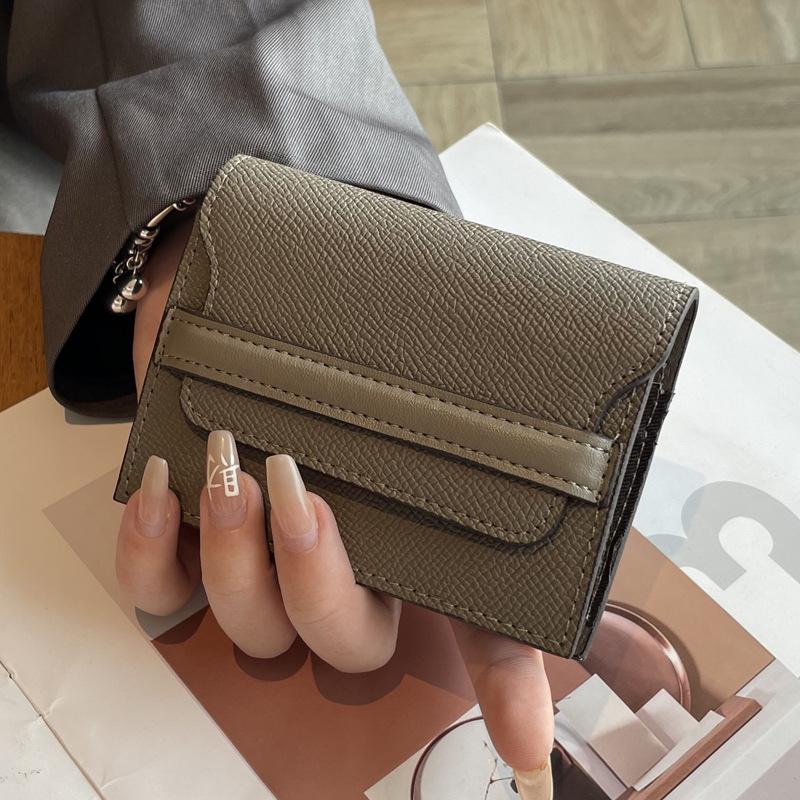 Anti-magnetic card bag, women's leather, large capacity, multi-card position, new niche design, simple, fashionable and compact mini card bag.