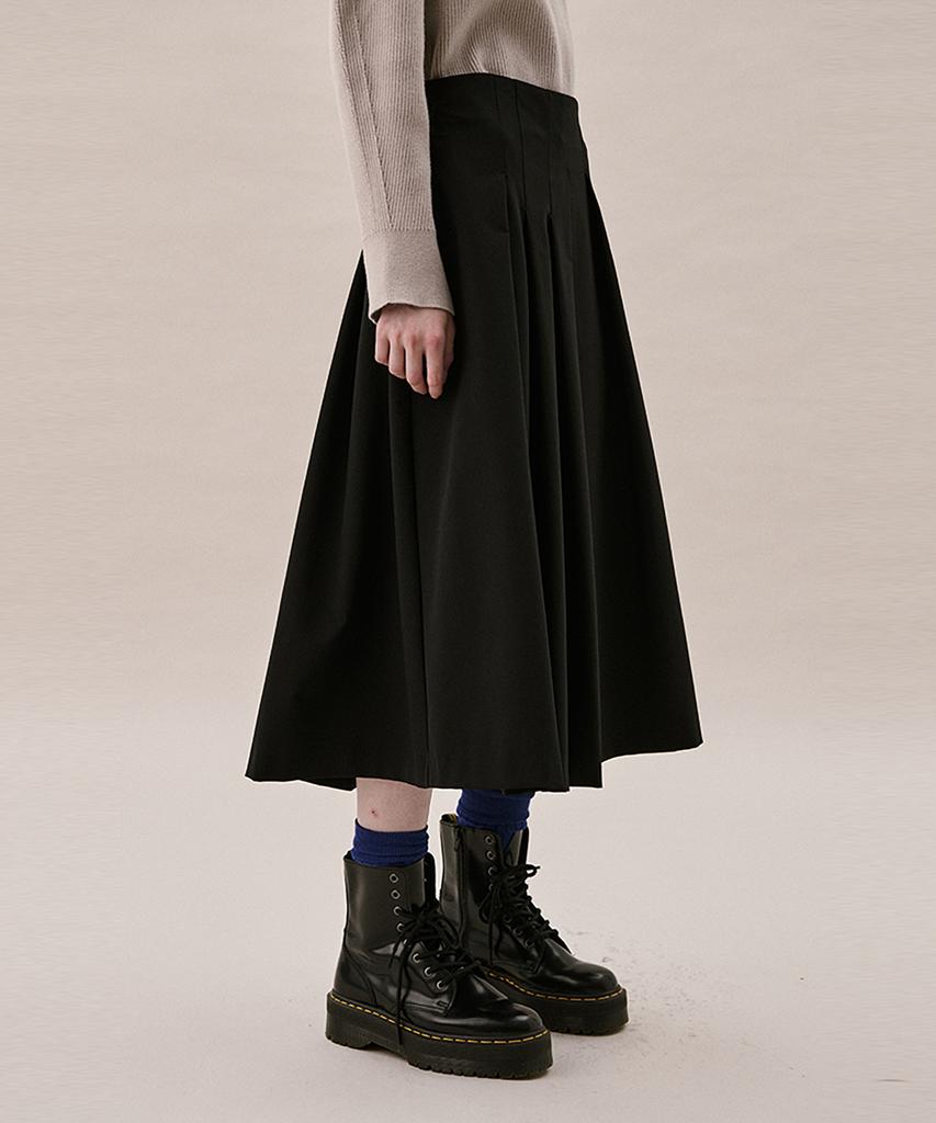 Awi Uneven Tuck Skirt_Black
