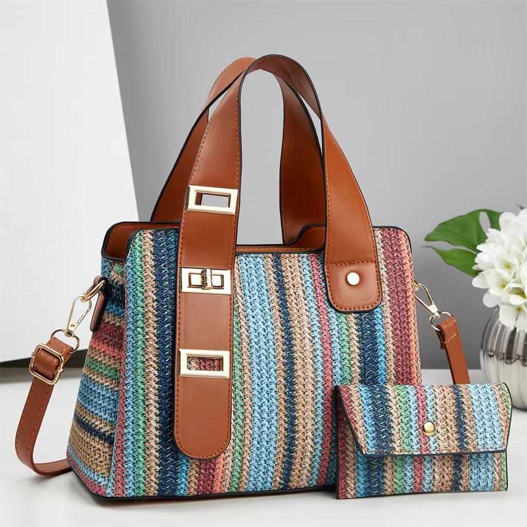Minimalist Urban Style Crossbody Bag With Inner Pouch And Adjustable Strap
