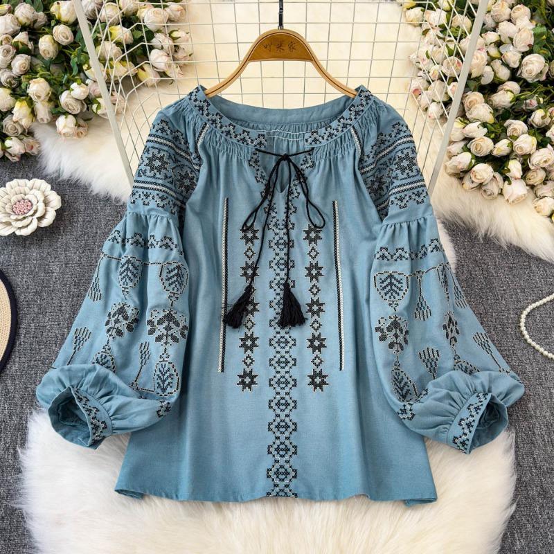 

Женская блузка с вышивкой в этническом стиле, с завязками, весенняя, свободная, тонкая, с рукавами-фонариками, очень красивая, универсальная рубашка one size светло-синий