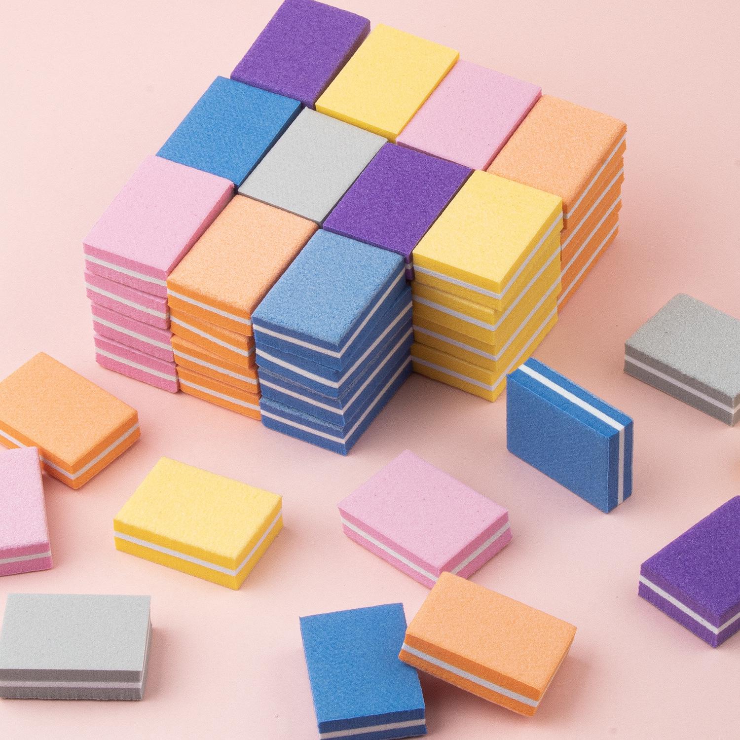 

Colorful Mini Square Nail Art Sponge Polishing Blocks сірий колір