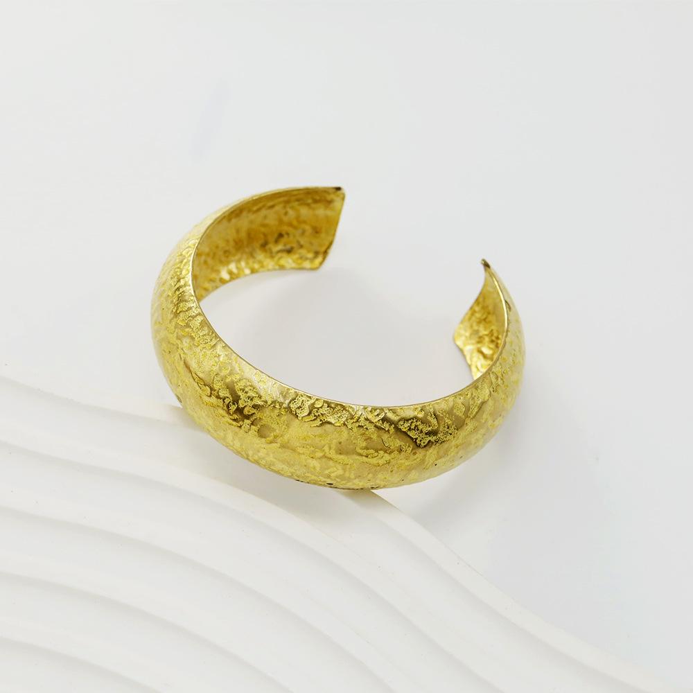 Bracciale in Ottone Regolabile Stile Cinese Retrò con Motivo a Texture Personalizzato per Donna