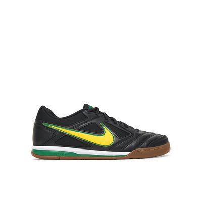 Scarpe speciali per sport – Scarpe da calcio