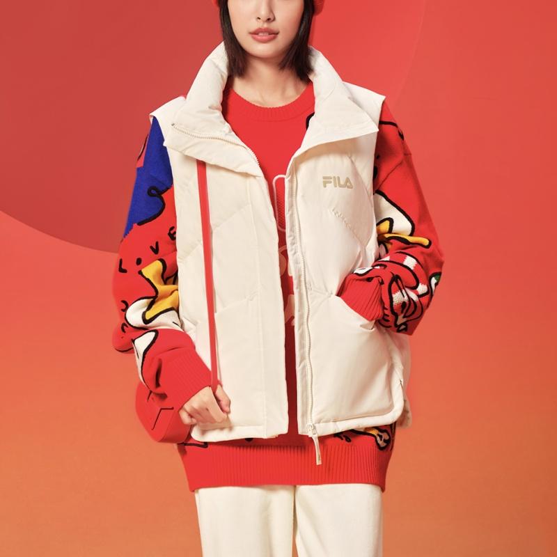 Fila Original New Year Series Comfortable Skin-Friendly Warm Water-Resistant Vest Women Vest Light-Beige F11W519901F-IV