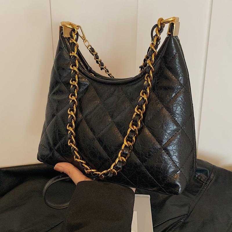 Rhombus Chain Bag, Women's 2025 New Autumn and Winter Fashionable Textured Shoulder Bag, Popular Commuter Messenger Bag This Year