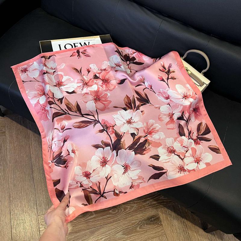 Fashion Black and White Printing Temperament Square Scarf Imitation Silk Korean Version Decorative Scarf Scarf Professional Decorative Shawl Silk Scar
