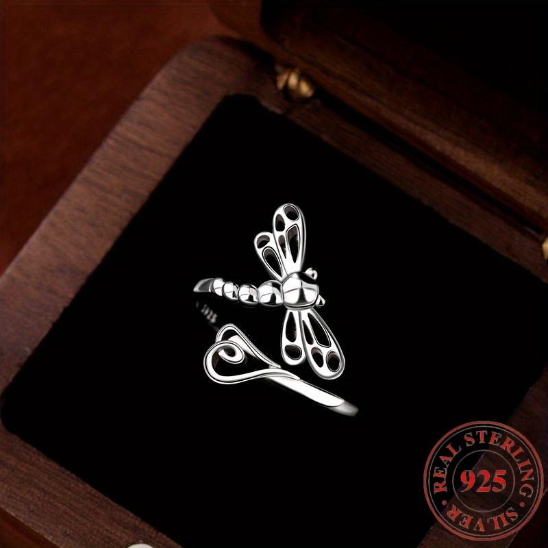 Charming adjustable dragonfly ring925Made of pure silver, the fashionable open design for women is perfect for celebrations and holidays