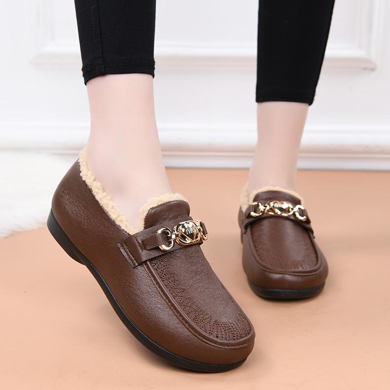 Processing and customization of new winter flat-bottomed cold-proof and waterproof women's cotton shoes, comfortable and casual velvet thickened warm