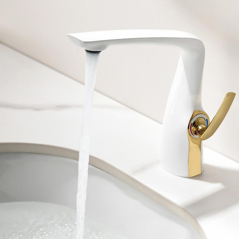 Contemporary Brass Brushed PVD Single Hole Modern Bathroom Water Basin Faucet Basin Mixer Faucet Ceramic Valve (White,Brass) белый