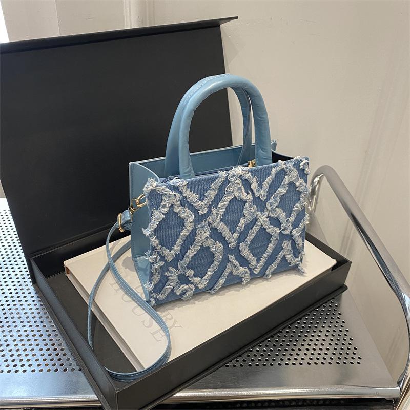 

Осенняя повседневная и модная сумка Diamond на одно плечо, маленькая квадратная сумка через плечо, женская сумка, свежая и простая повседневная