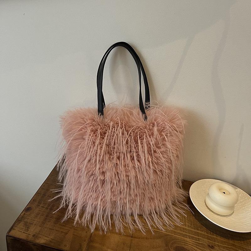 Plush bag women's autumn and winter new versatile shoulder handbag casual high-end plush bag