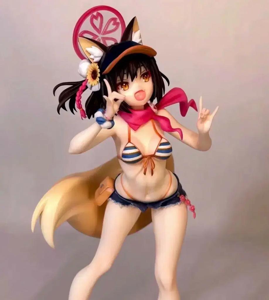 Beautiful girl figures Used