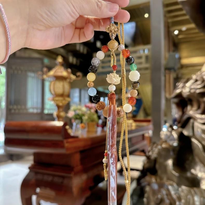 

Подвеска для автомобиля в виде лотоса с множеством сокровищ в стиле храма с 18 семенами - Новый китайский национальный стиль