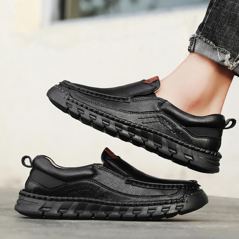 Mens Casual Shoes Retro Handmade Leather Shoe Casual Loafers Soft Comfort Driving Shoes Men Business Office Oxford Shoes