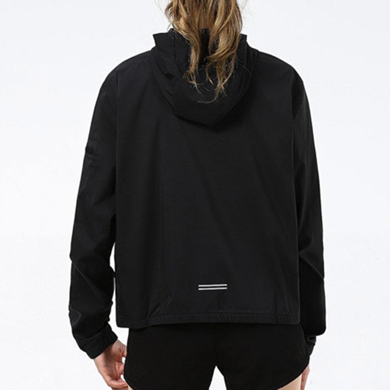 Nike Jachetă de protecție solară cu glugă cu logo-ul de culoare solidă Îmbrăcăminte exterioară pentru femei Negru DH1991-010