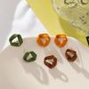 Orecchini a Lobo Triangolo Geometrico Ritorto in Argento S925 - Design Chic Minimalista