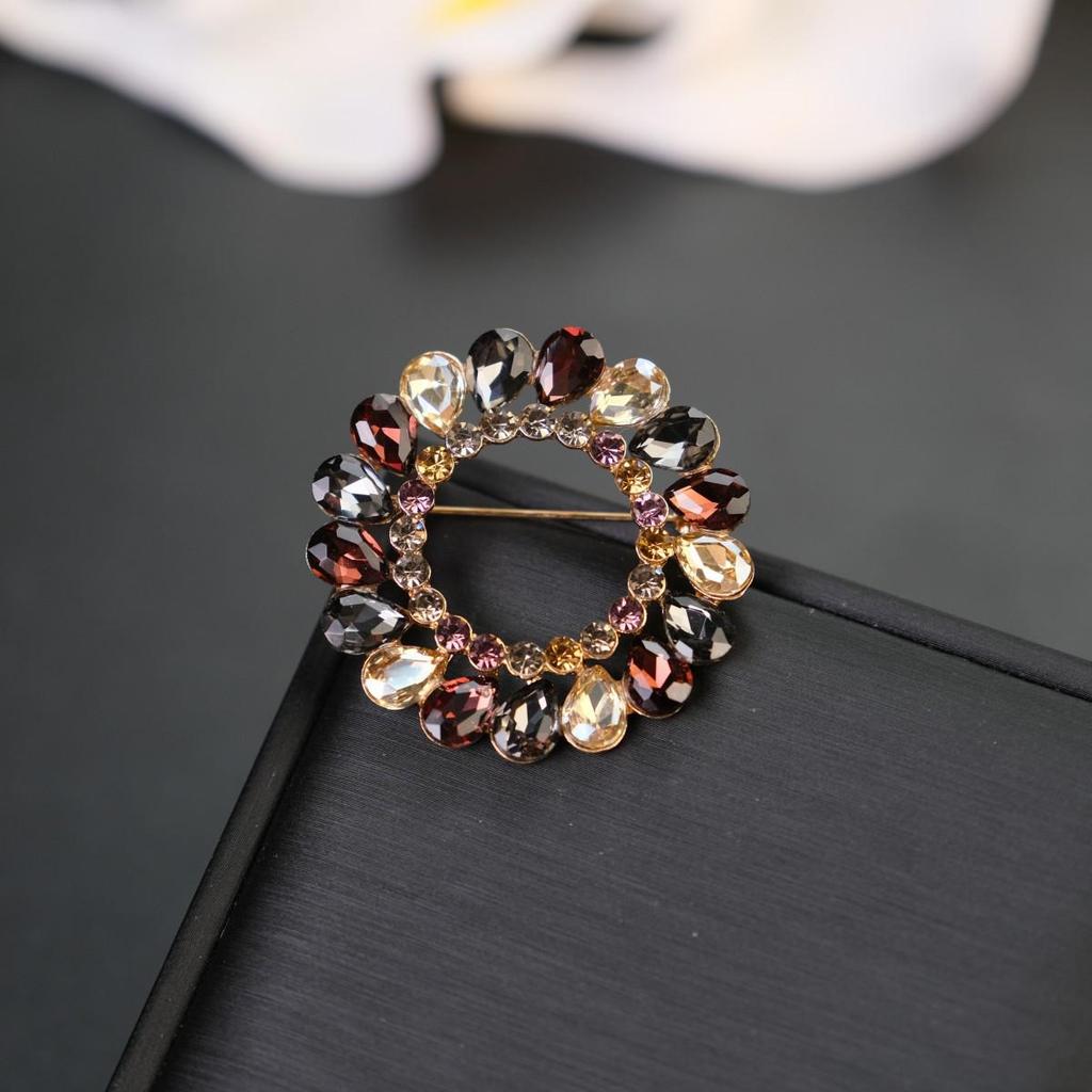 Elegant Rhinestone Crystal Wreath Brooch – Colorful Luxury Corsage Pin