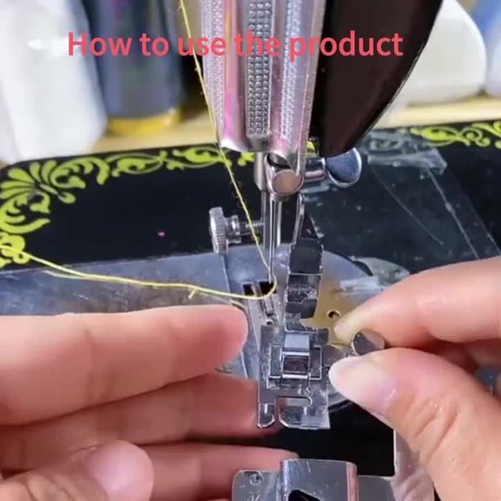 1pc of Household Multifunctional Sewing Machine Accessory with Edge Wrapping Roller Presser Foot (compatible with 6/8 Series Models)