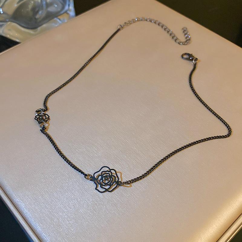 European and American Ins Cold Wind Artificial Opal Necklace Casual Sweet and Cool Personality Sweater Chain Collarbone Chain Necklace Decowomen