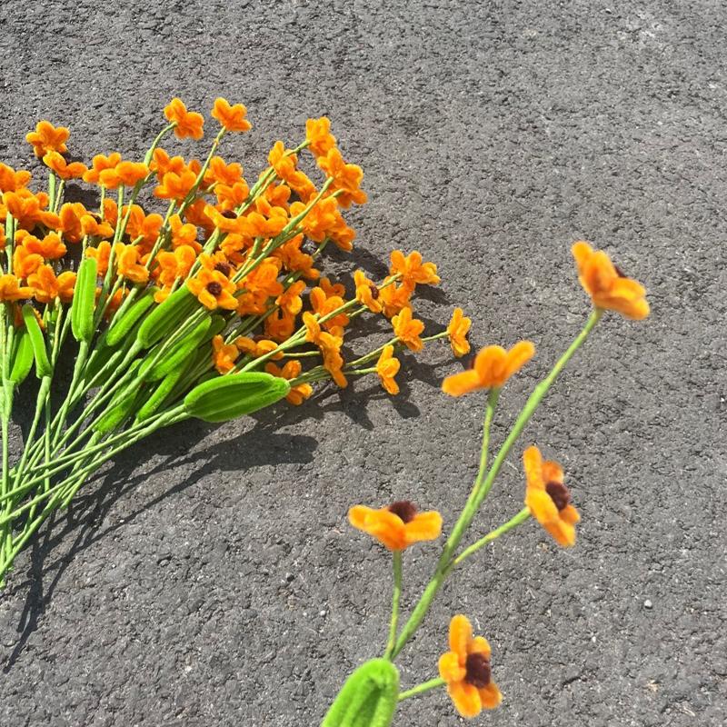 5Pcs Pipe Cleaner Handmade Daisy Flower Home Decor Finished Artificial Chenille Stems Daisy Bouquet