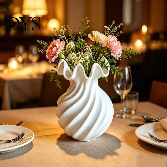 Spiralwellen-Blumenbehälter 3D-gedruckte Vase, Minimalistischer Blumenhalter, Dekorationsvase für frische moderne ästhetische Heimdekorationen oder Trockenblumen,