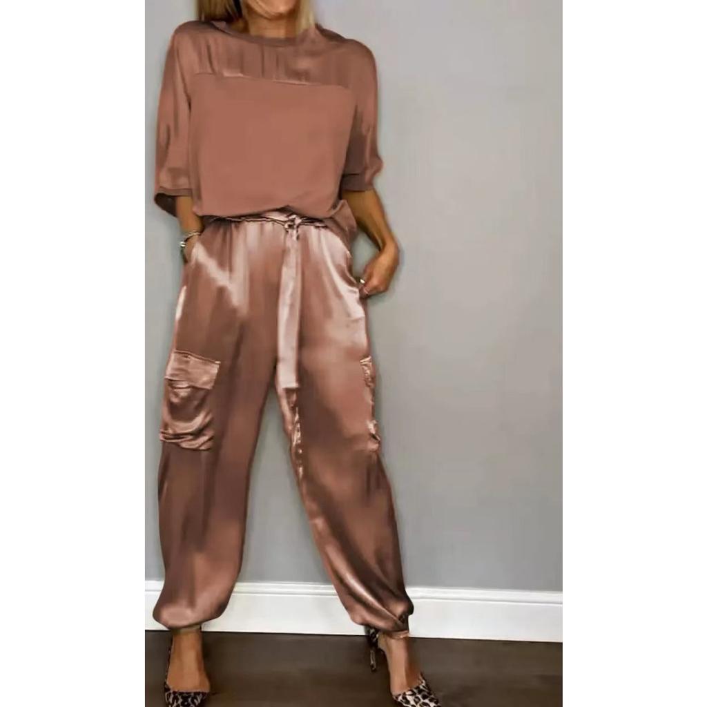 Fashionable Women's Smooth Satin Half Sleeved Upper Suit Two-piece Set