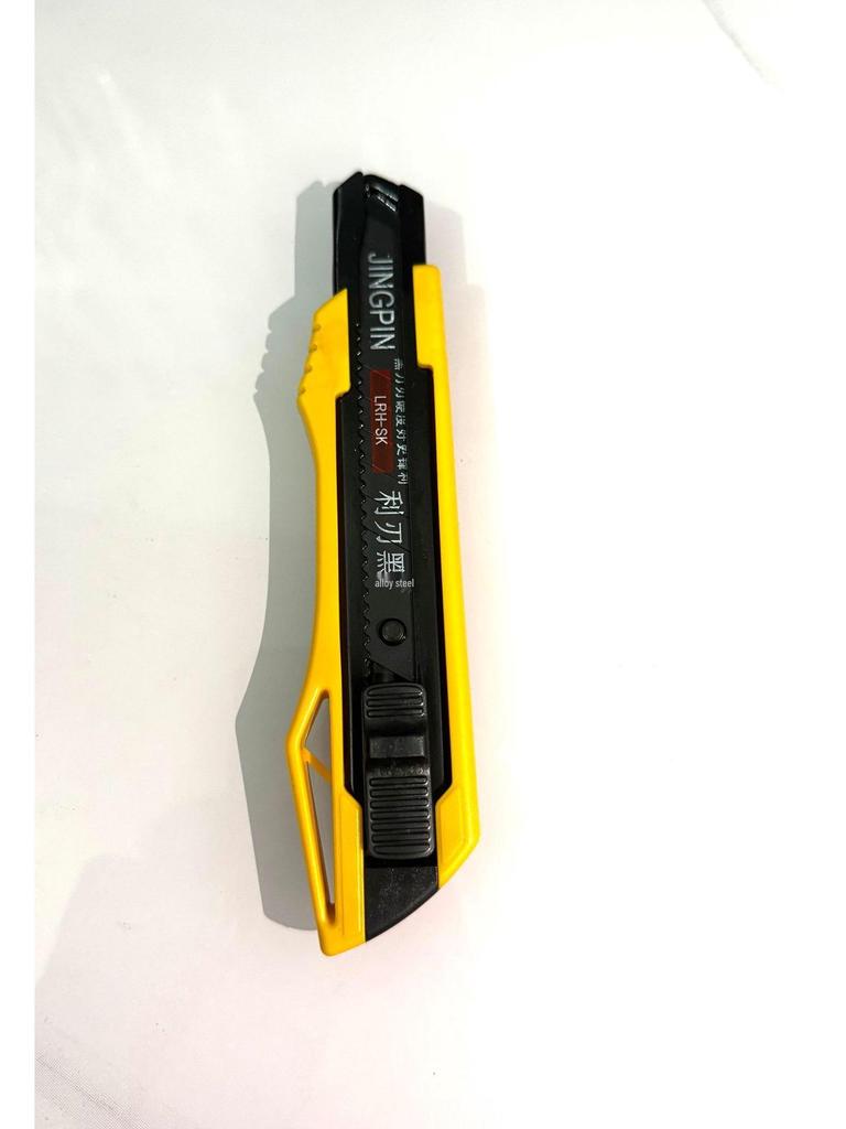 18mm All-Black Blade Utility Knife - Sharp, Durable Wallpaper & Paper Cutter with Thick ABS Handle