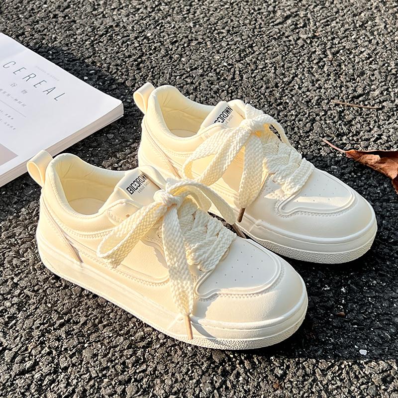 Little white shoes women's shoes Korean with skirt 2025 new spring shoes children ins tide niche versatile board shoes
